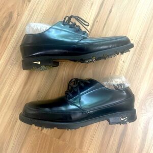 Nike Black Leather Oxford Men’s Golf Shoes
